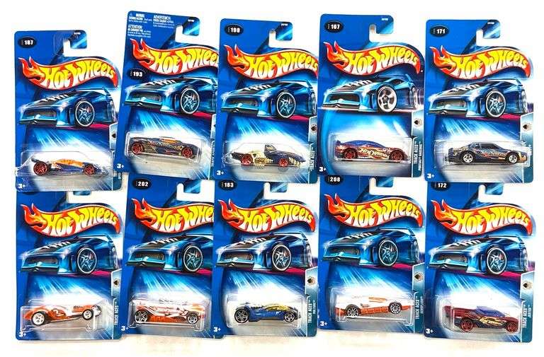 10 2004 Mattel Hot Wheels TRACK ACES Series Kraft Auction Service LLC