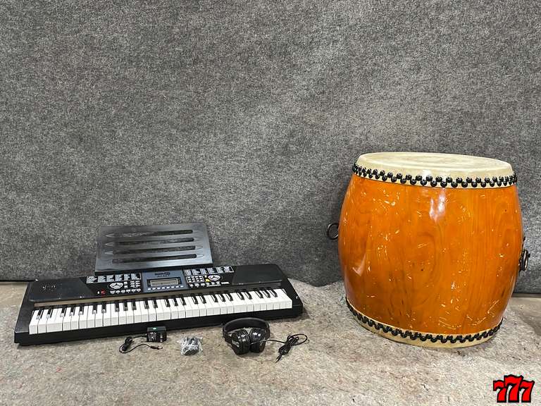 RockJam Keyboard And A Floor Bongo/Earth Drum