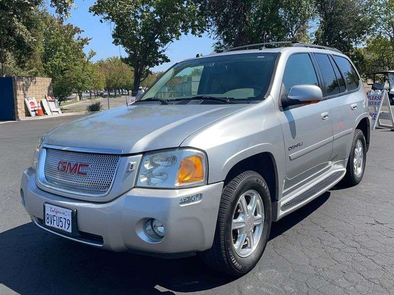 2005 GMC Envoy Denali with 142k miles