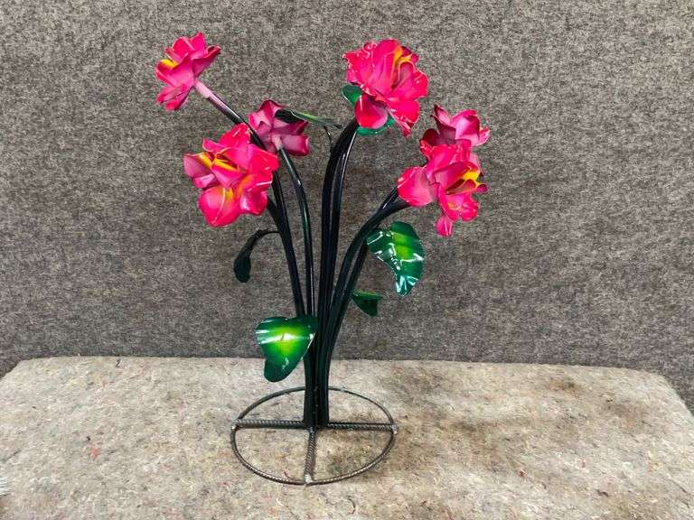 Pink Metal Outdoor Flower Stand