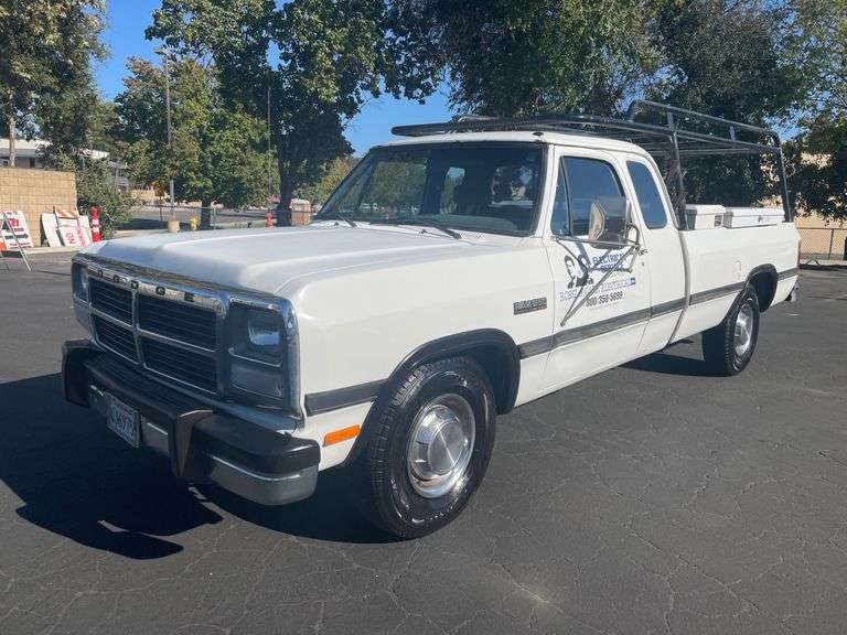 1992 Dodge Ram 250 5.9 Cummins turbo diesel with 229k miles