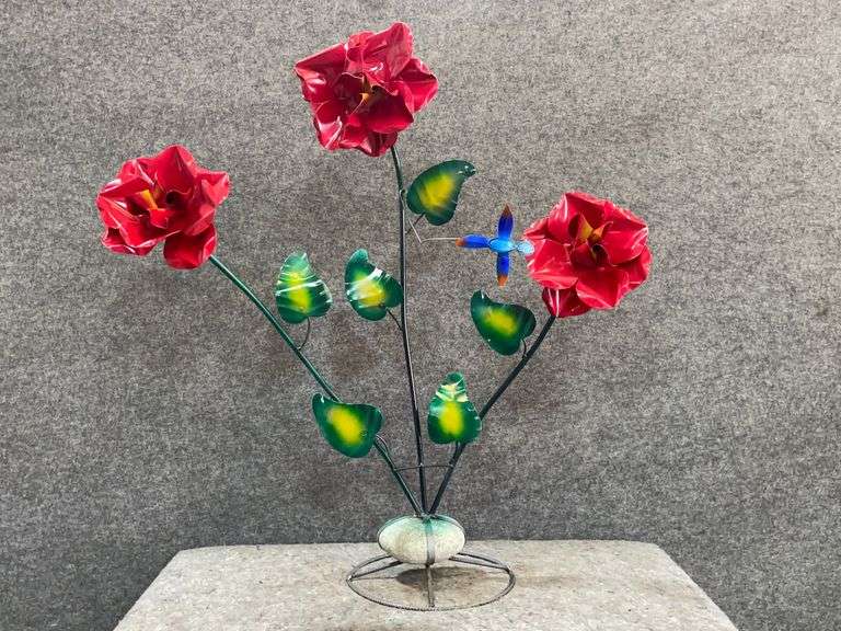 Metal Outdoor Red Flower Stand With Hummingbird