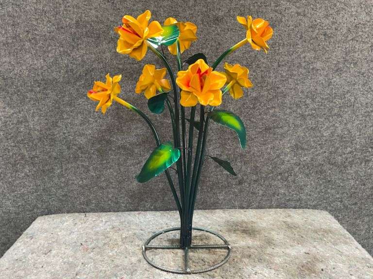 Metal Outdoor Yellow Flower Stand