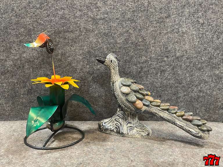 Metal Flower With Hummingbird And Cement/Rock Roadrunner  