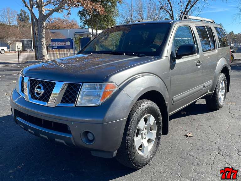 2007 Nissan Pathfinder 2WD with 219k miles