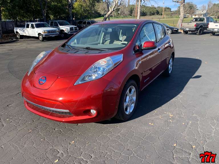 2011 Nissan Leaf Fully Electric w/ 43497 k miles