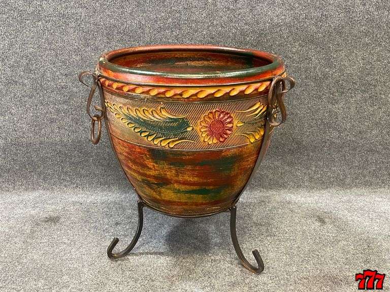 New Unused 2ft Planter