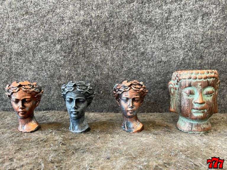 4 Decorative Planters/Holders