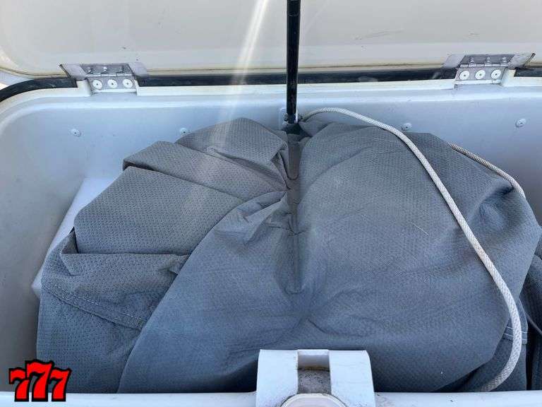 2001 Gem Car (Nonrunner) 777 Auction Company