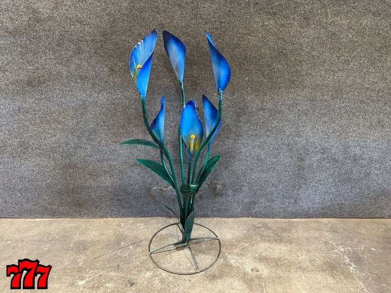 40” Tall Blue Metal Flower Stand