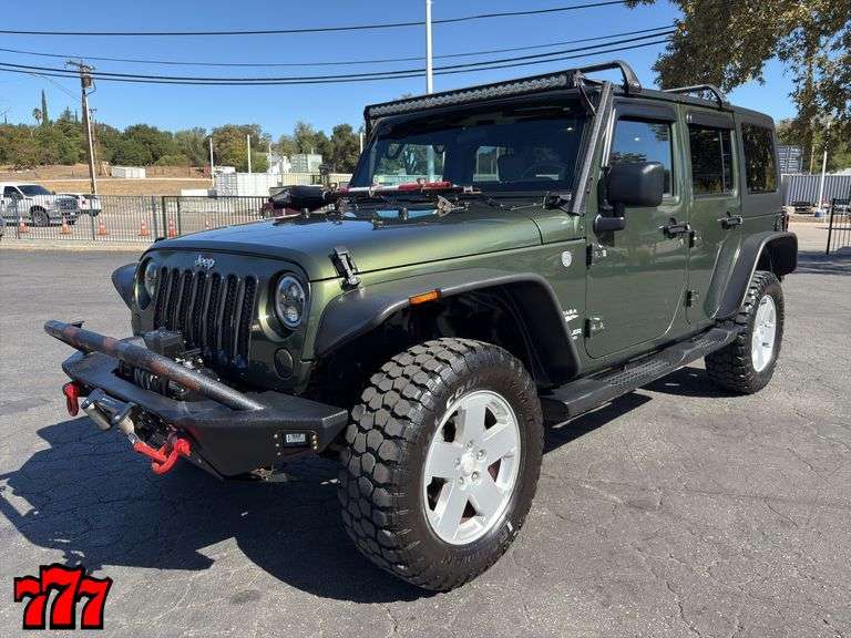 2007 Jeep Wrangler Unlimited Sahara 4X4 w/122K Miles