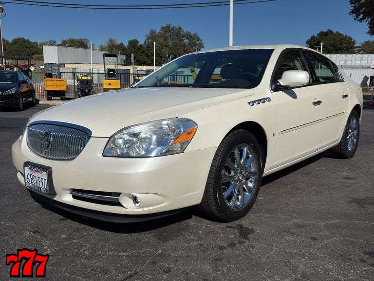 2008 Buick Lucerne CXS w/69K Miles