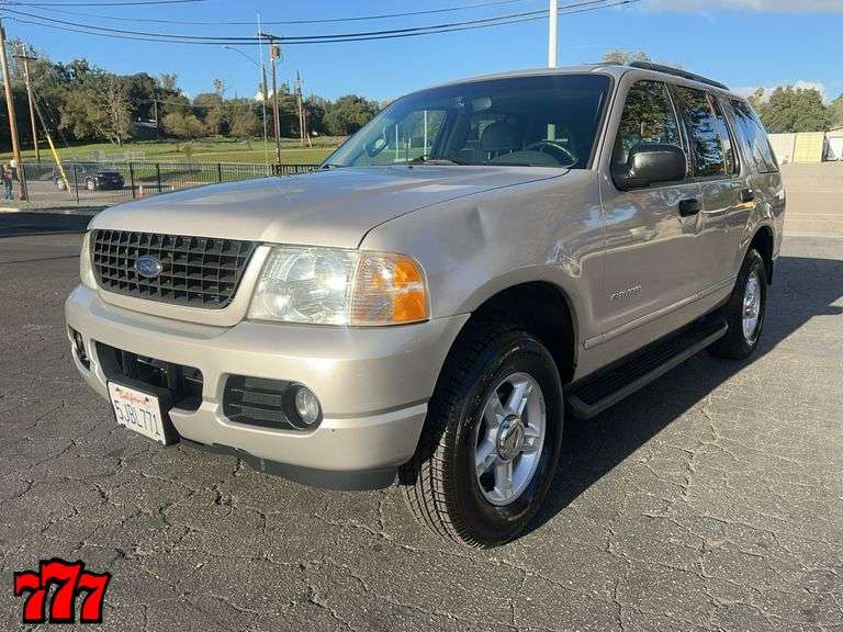2004 Ford Explorer w/ 239k Miles