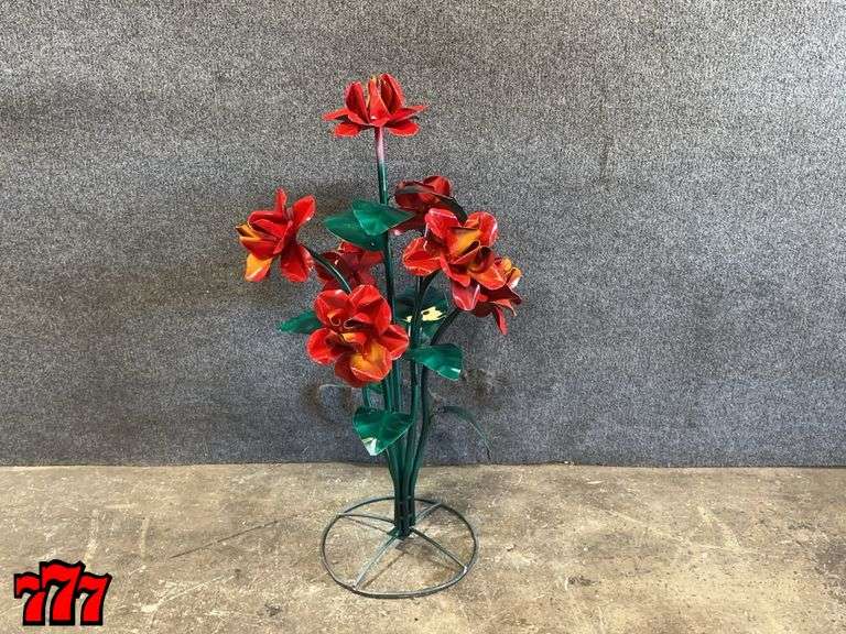 34” Tall Metal Red Flower Stand