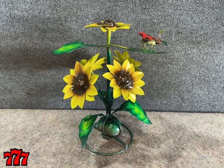 17” Tall Metal Sunflower Stand w/ Ladybug