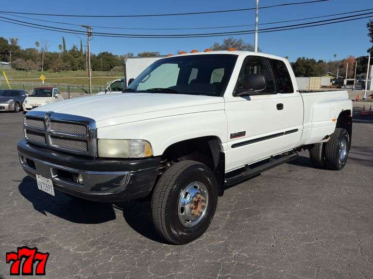 2002 Dodge Ram 3500 4X4 w/227K Miles (24V Cummins Diesel)
