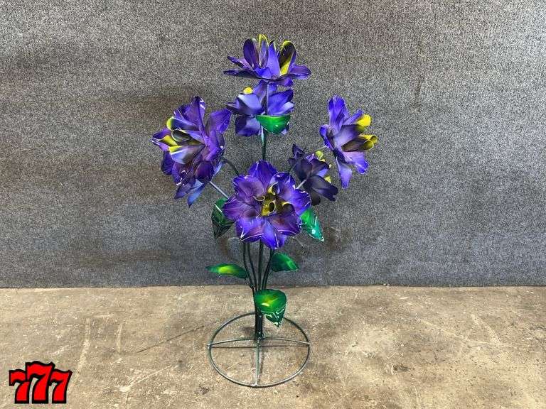 35” Tall Metal Purple Flower Stand