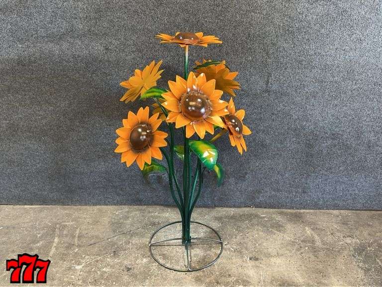 37” Tall Metal Sunflower Stand