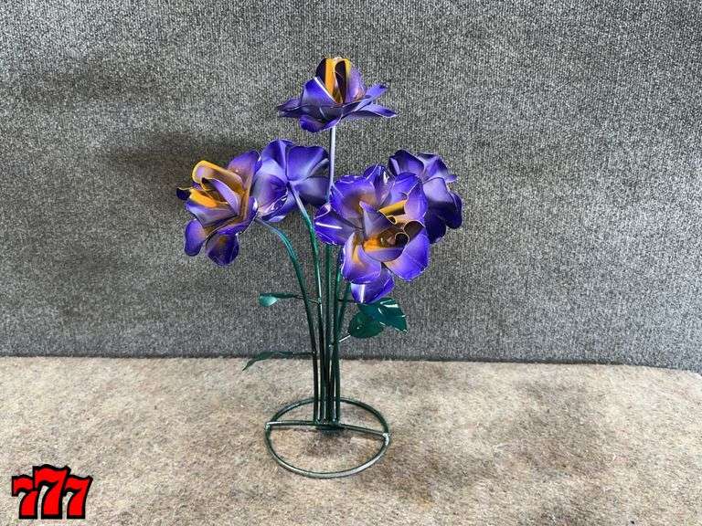 20” Tall Metal Purple Flower Stand
