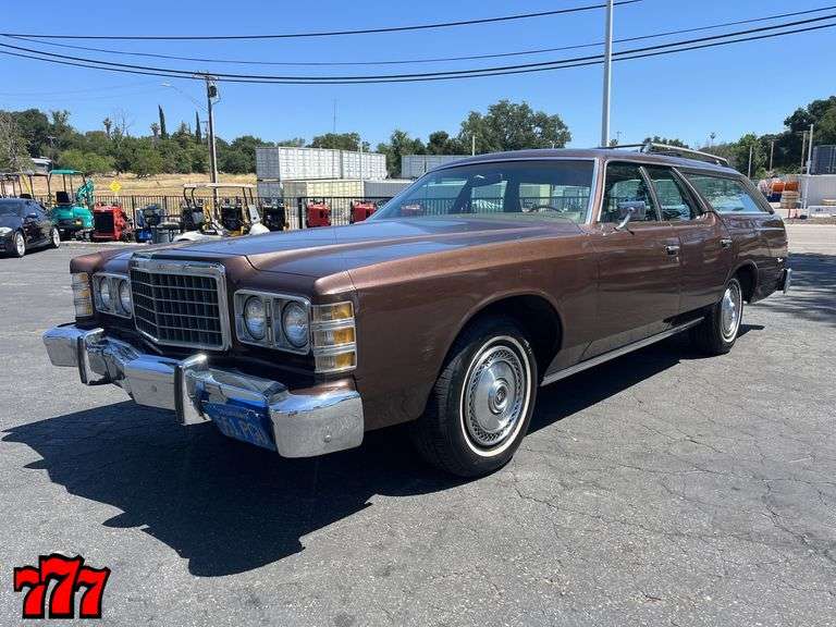 1976 Ford Custom 500 w/31K Miles