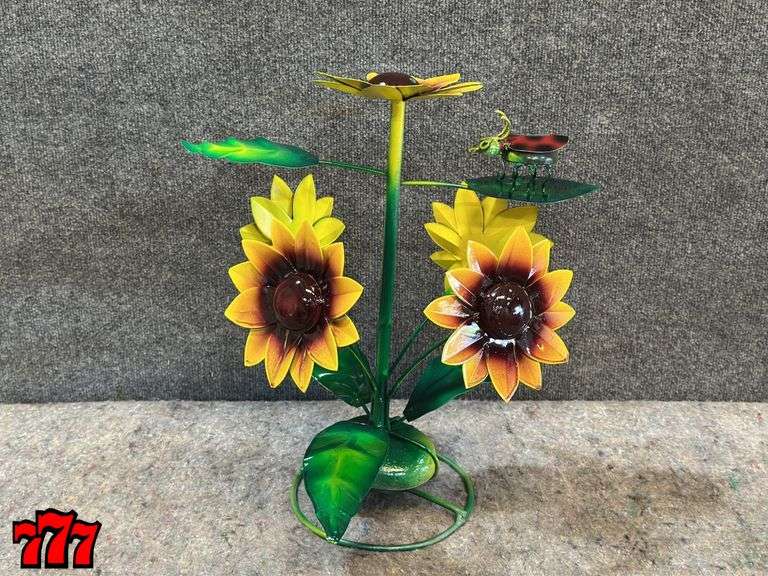 17” Tall Metal Sunflower Stand w/ Ladybug