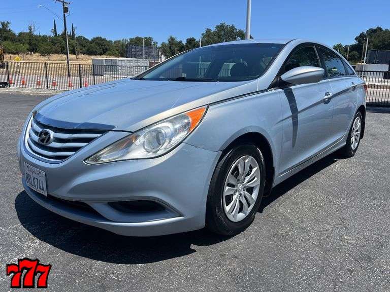 2013 Hyundai Sonata w/184K Miles