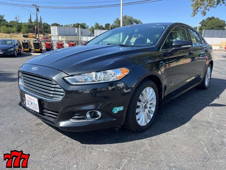2013 Ford Fusion Energi SE w/168K Miles