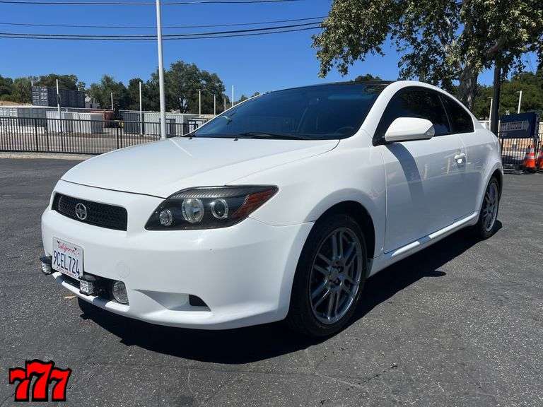 2008 Toyota Scion TC w/208 Miles