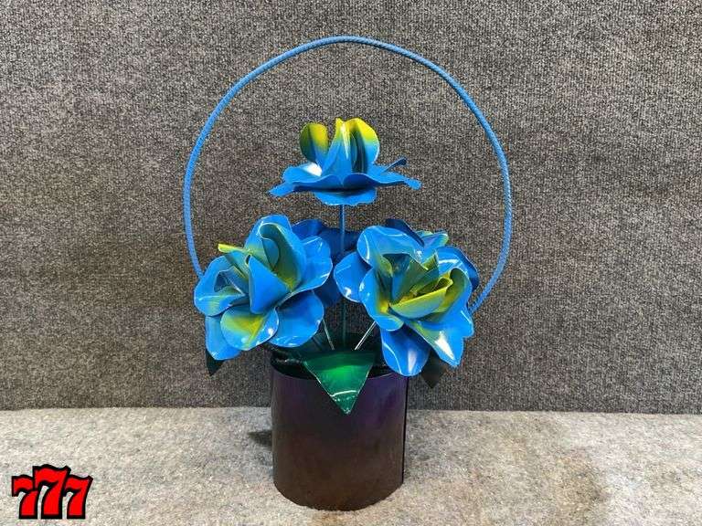 20” Tall Blue Metal Flower Basket Stand