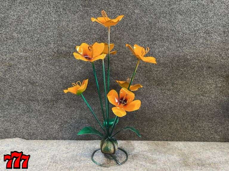 23” Tall Yellow Metal Flower Stand