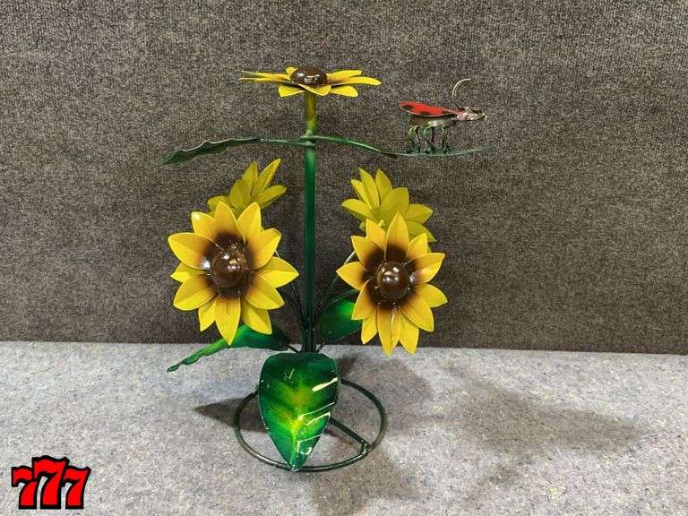 17” Tall Metal Sunflower Stand w/ Ladybug