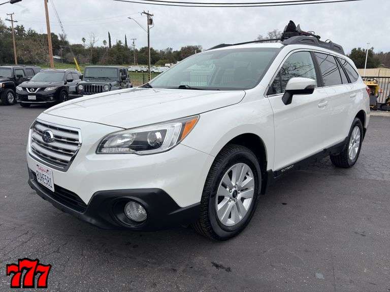 2017 Subaru Outback Premium AWD w/141K Miles