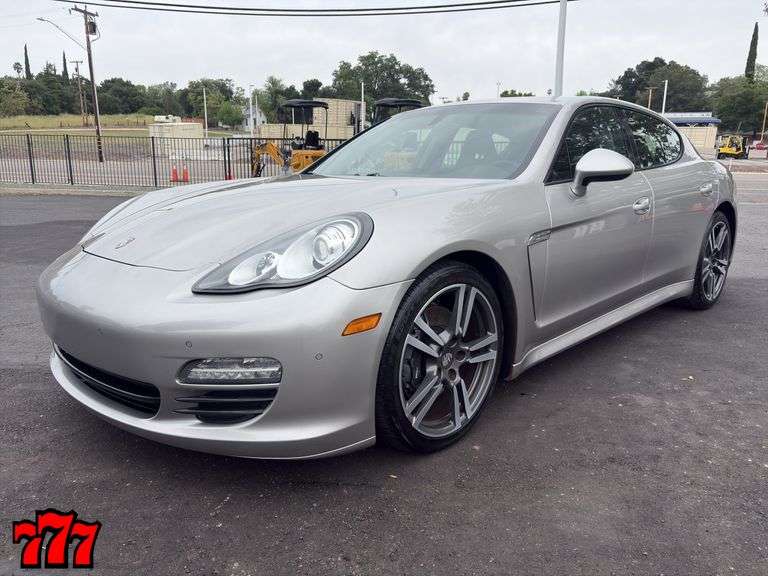 2013 Porsche Panamera 4 w/117K Miles AWD