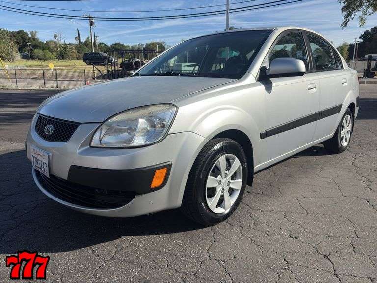 2008 Kia Rio w/123K