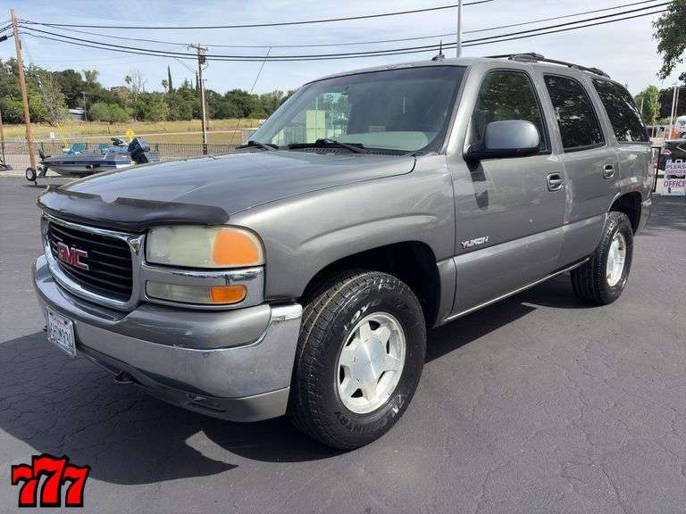 2002 GMC Yukon SLE 4X4 w/206K Miles
