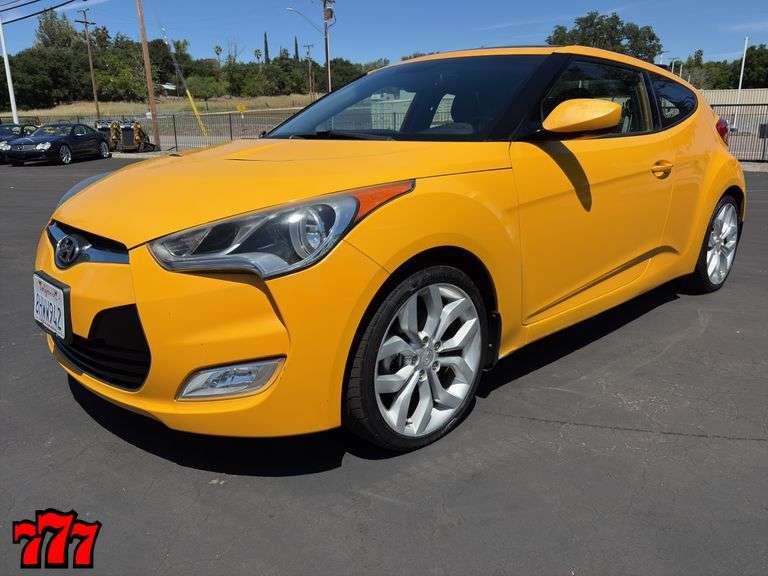 2013 Hyundai Veloster w/58K Miles