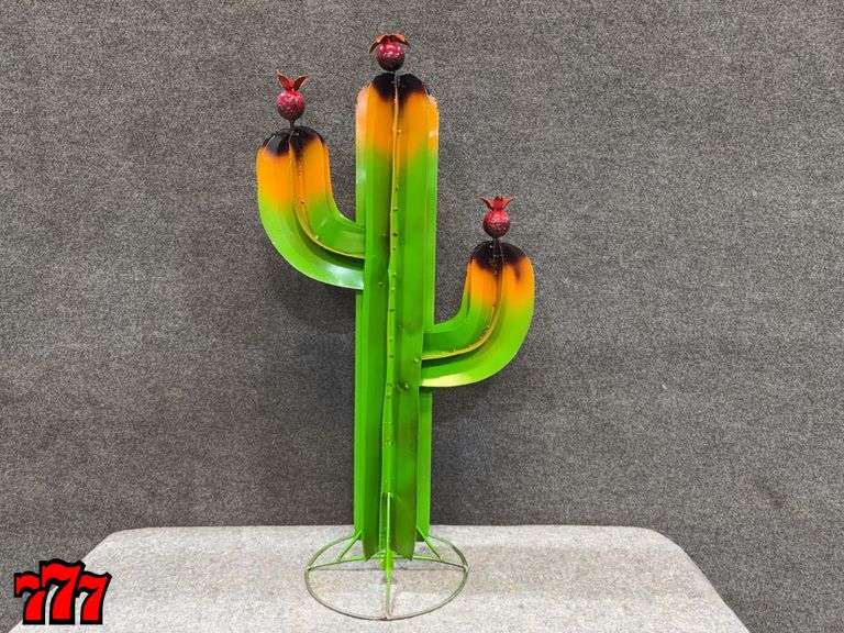 40” Tall Metal Cactus