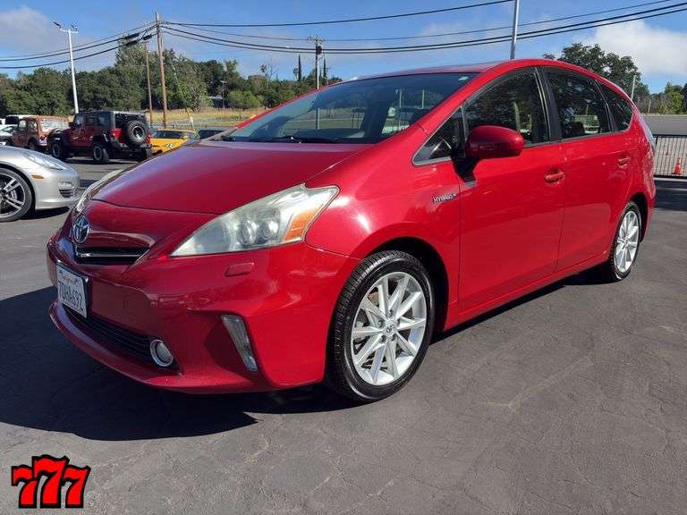 2014 Toyota Prius V Five w/187K Miles