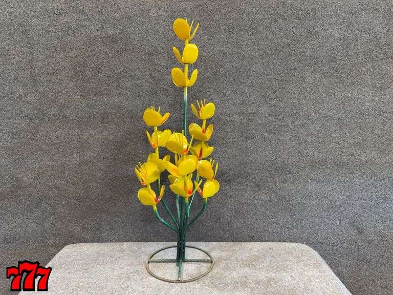 41” Tall Yellow Flower Stand