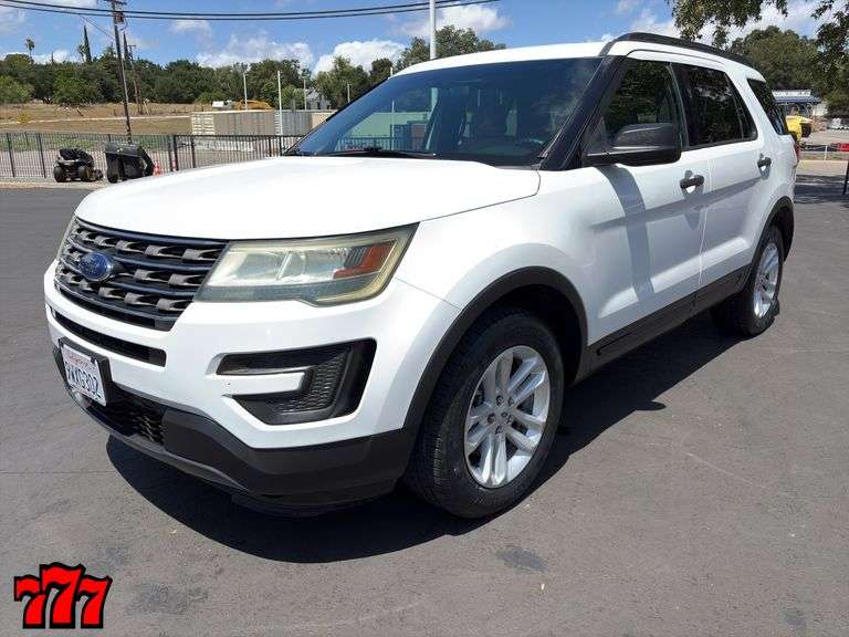 2016 Ford Explorer 4WD w/144K Miles