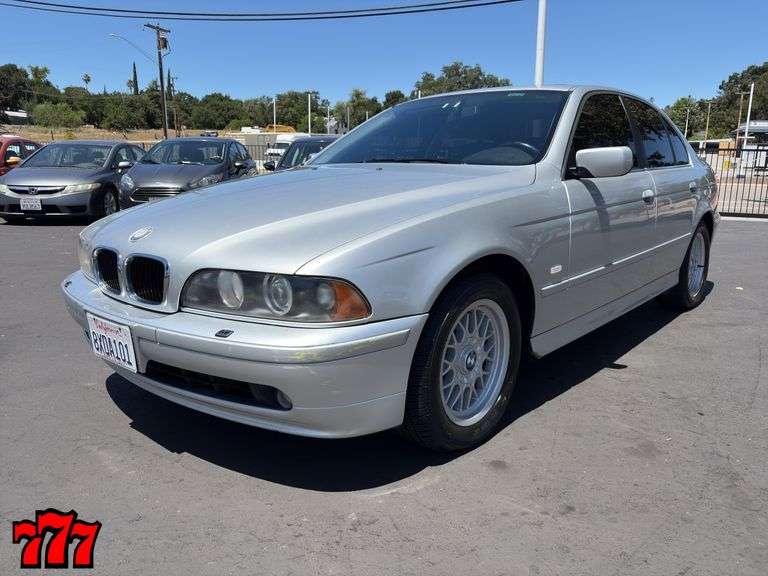 2001 BMW 525i w/100K Miles