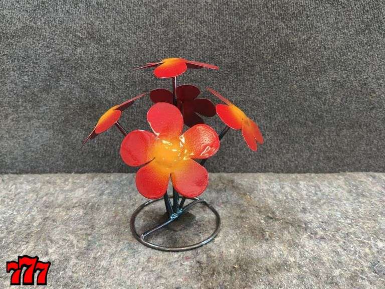 11” Tall Red Metal Flower Stand