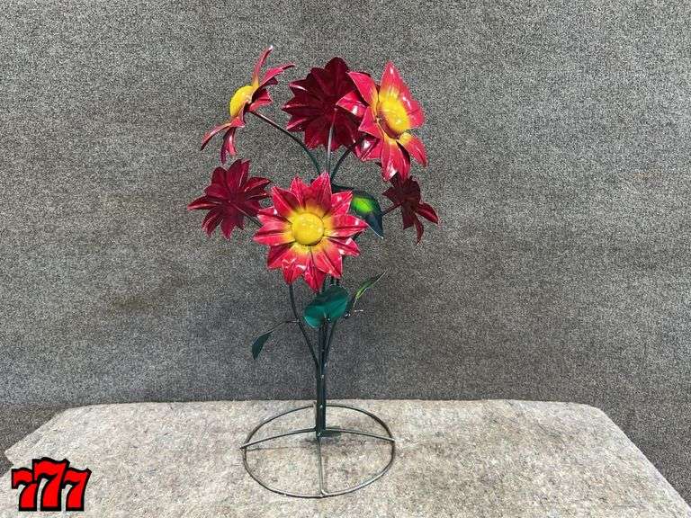 30” Tall Pink Metal Flower Stand