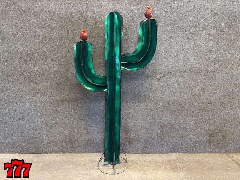 72” Tall Metal Cactus Stand