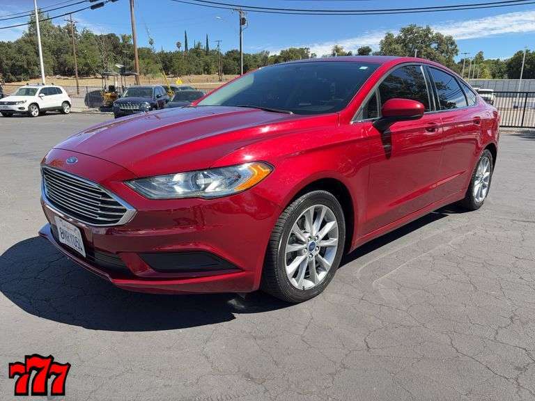 2017 Ford Fusion SE w/123K Miles