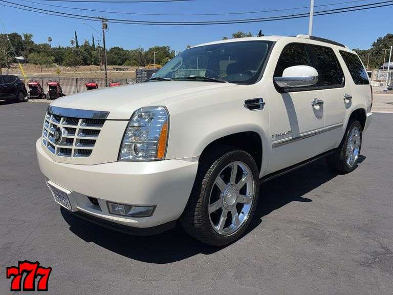 2007 Cadillac Escalade AWD w/124K Miles