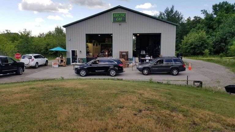 LATE PICKUP FEES $10 PER DAY