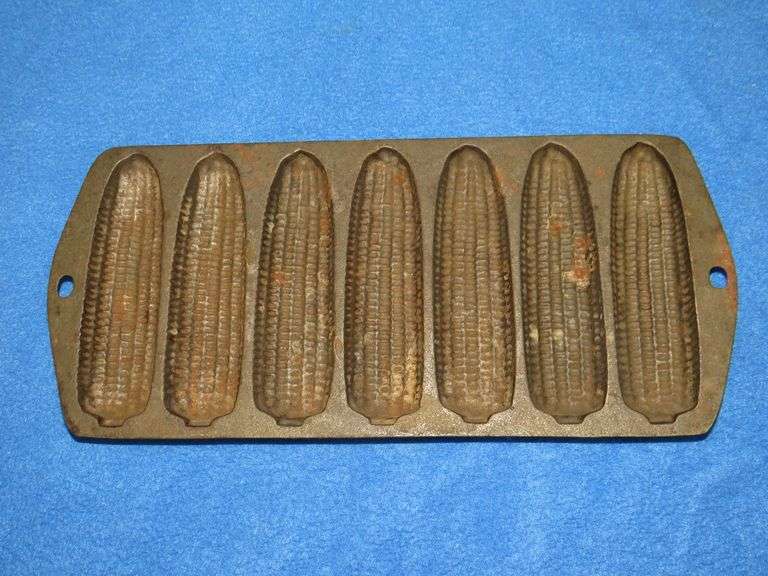 Cast iron cornbread pan