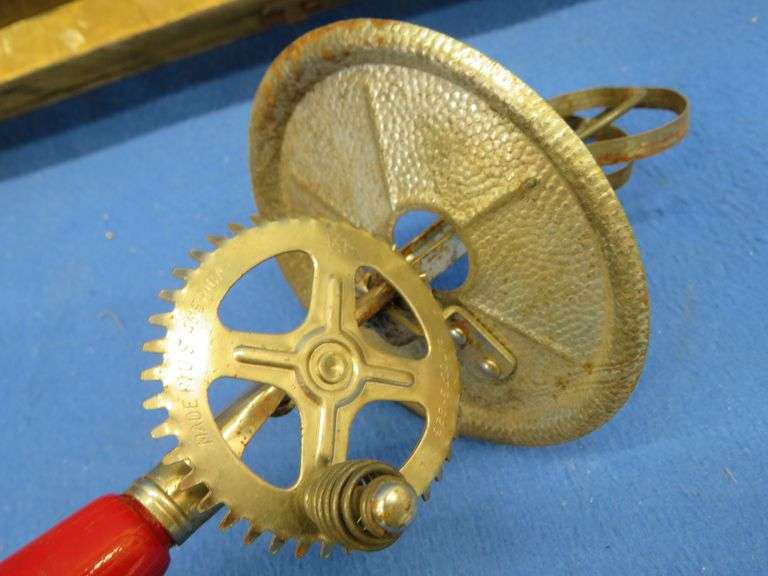Vintage planter and hand mixer