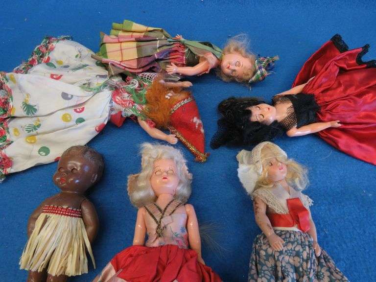 Sleepy Eye dolls